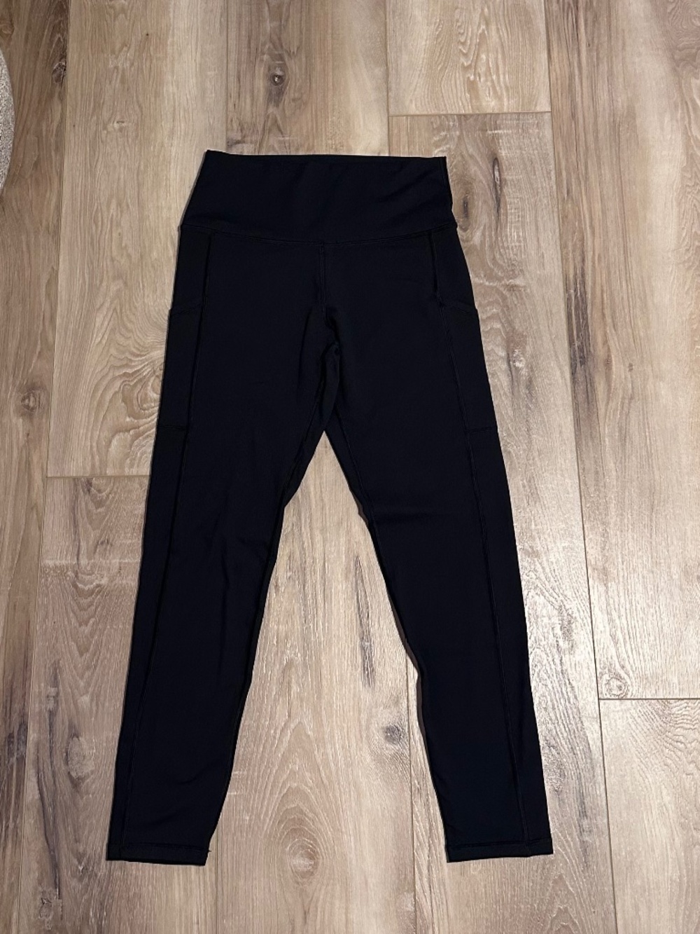 OFFLINE By Aerie The Hugger High Waisted Pocket Legging
